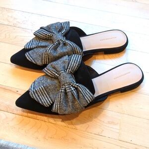 Something Navy Bow Flats
